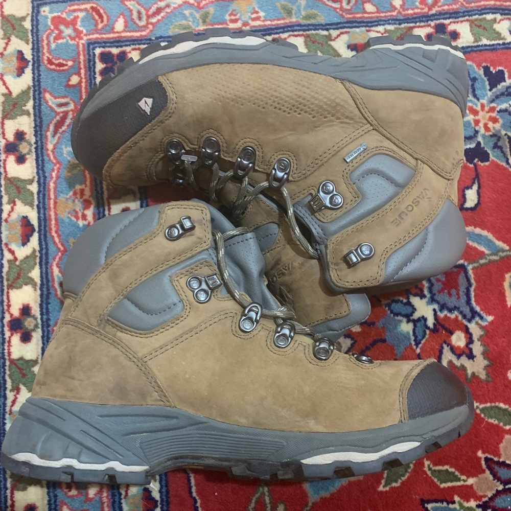Vasque St. Elias Suede Gortex Hiking Boots 9.5 M